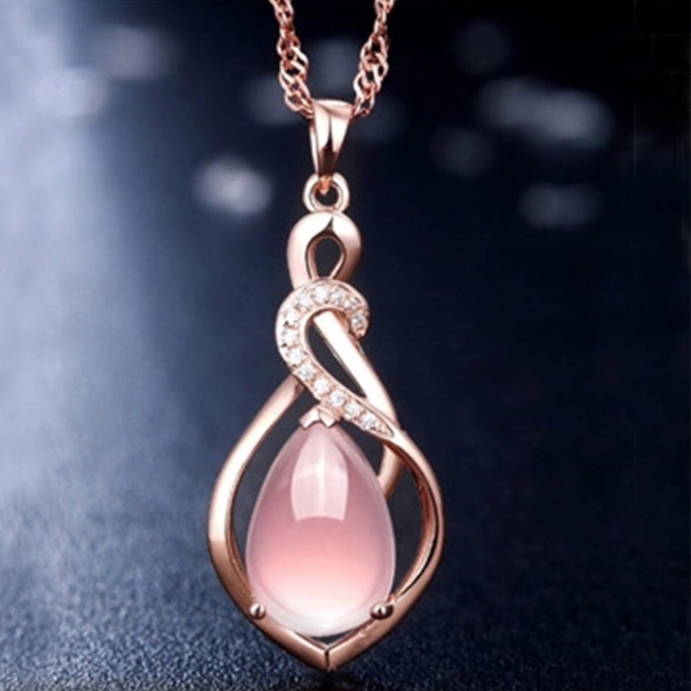 Rose Gold necklace w/Crystal Pink Pendant